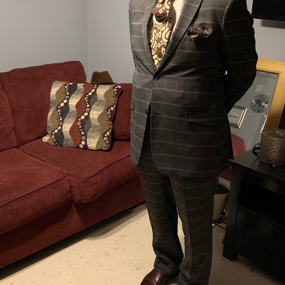 Meet your Posher, James - Picture 3 of 5